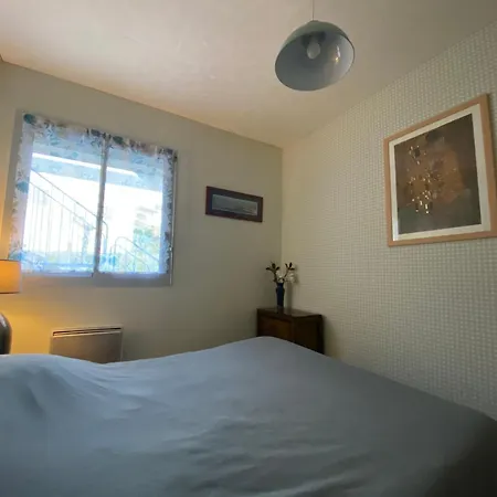 Vaux-sur-mer, 2 Pieces, 4 Personnes - Fr-1-539-43 Apartment *